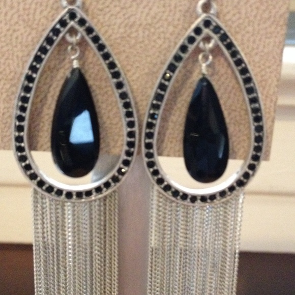 Kenneth Cole earrings - Picture 2 of 2